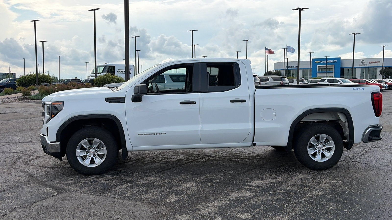 2023 GMC Sierra 1500 — side profile view