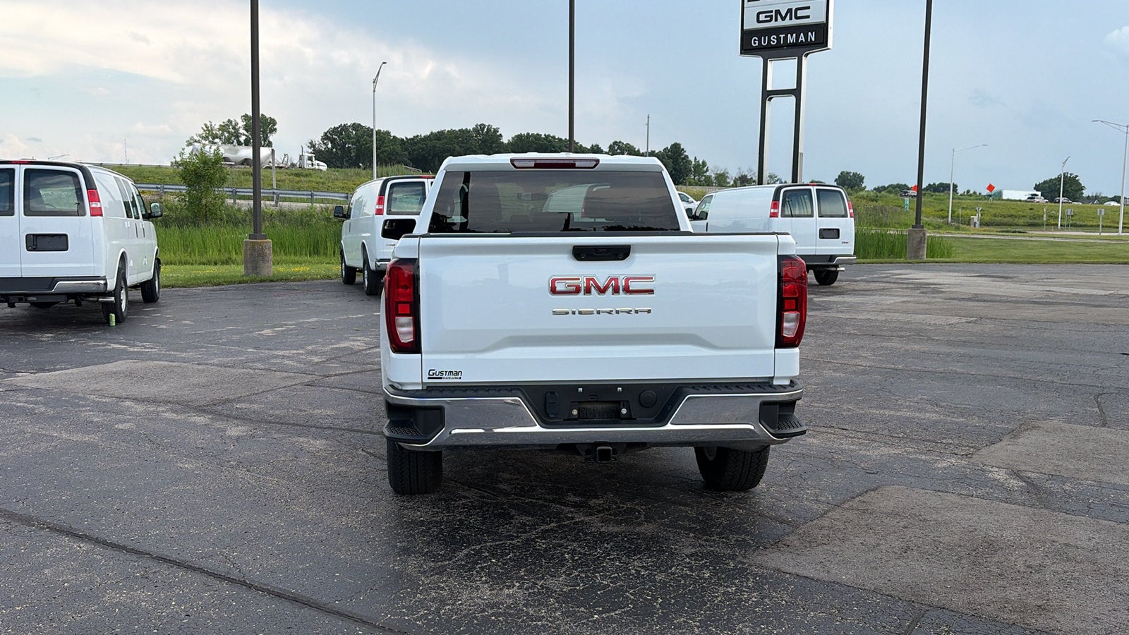 2023 GMC Sierra 1500 — interior view