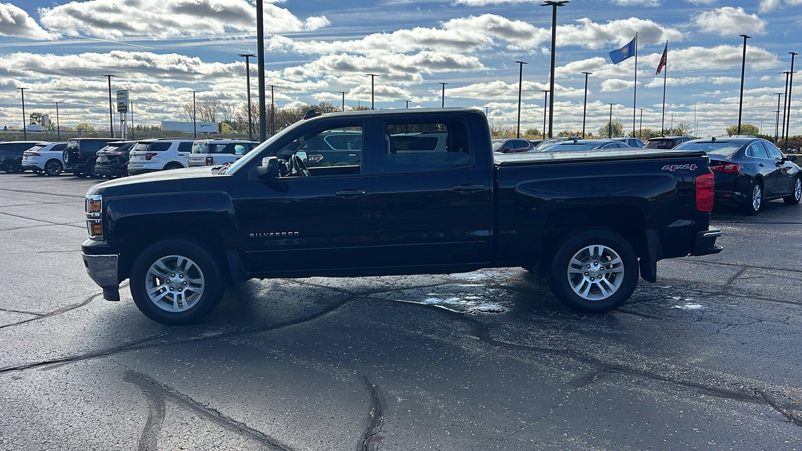 2015 Chevrolet Silverado 1500 — side profile view