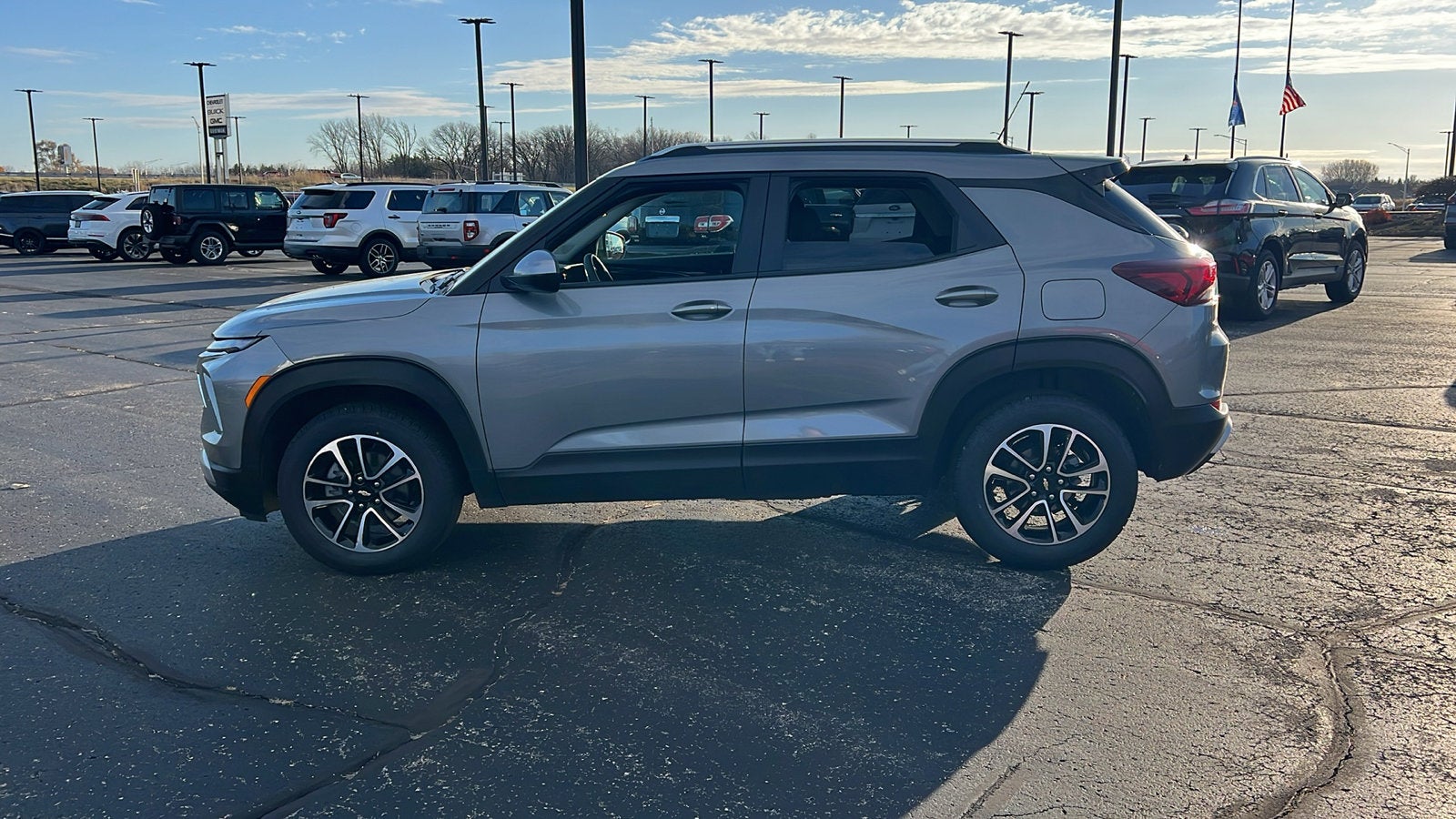 2025 Chevrolet Trailblazer — side profile view